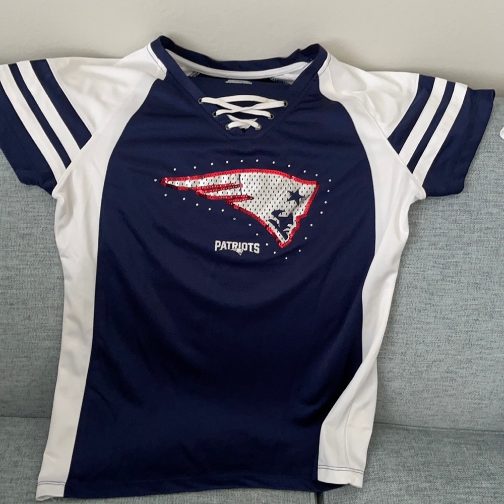 Women’s Patriots shirt